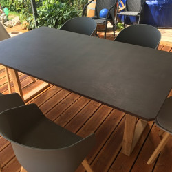 Kundenprojekt: Tisch aus Eichenkufen-Gestell!
